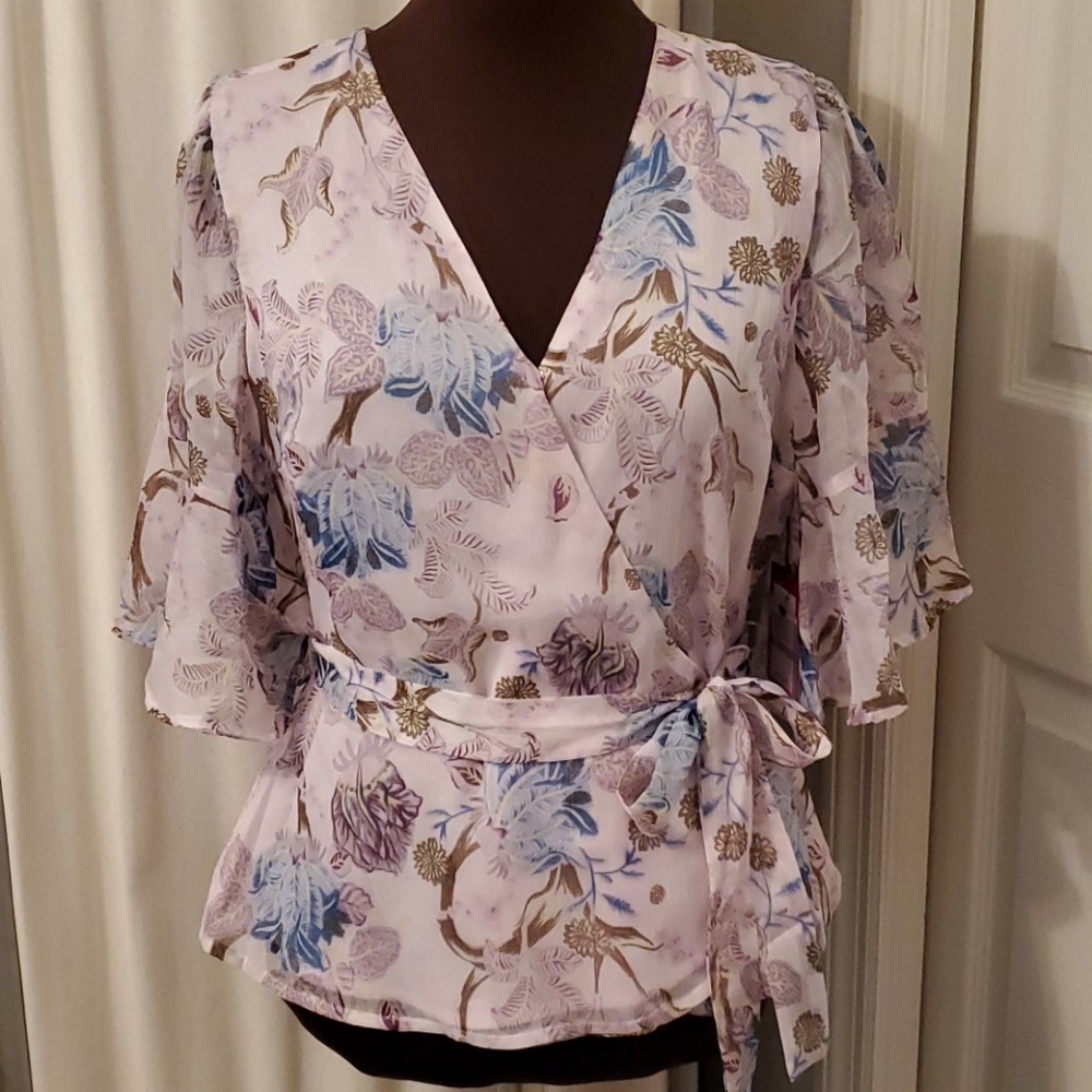 NWT Wrap-around blouse